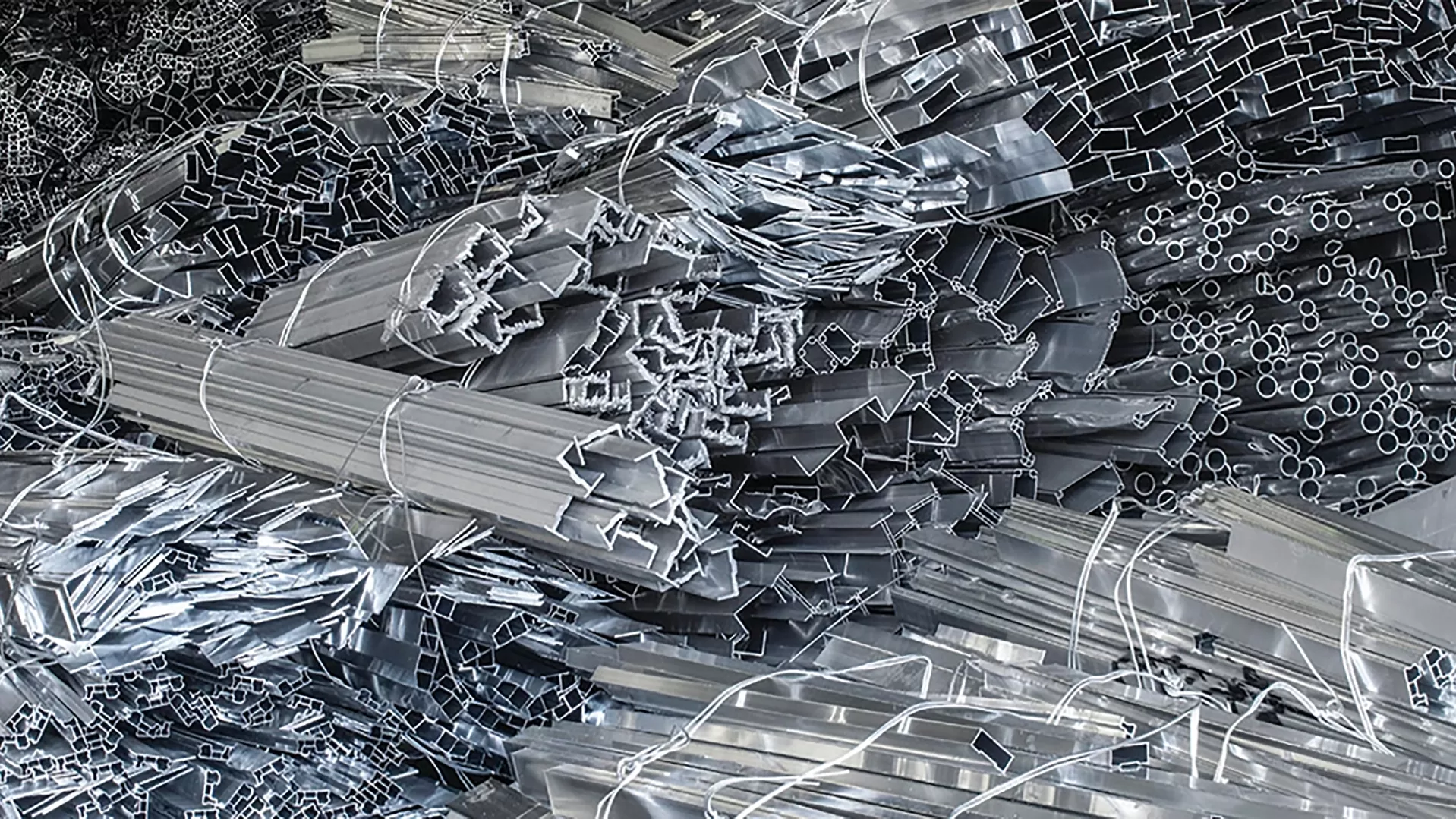 Por qué Petrel Aluminio se Niega Rotundamente a Usar Aluminio Reciclado