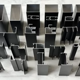 Nueva Serie de Perfiles de Aluminio para el Mercado Ecuatoriano de Puertas y Ventanas