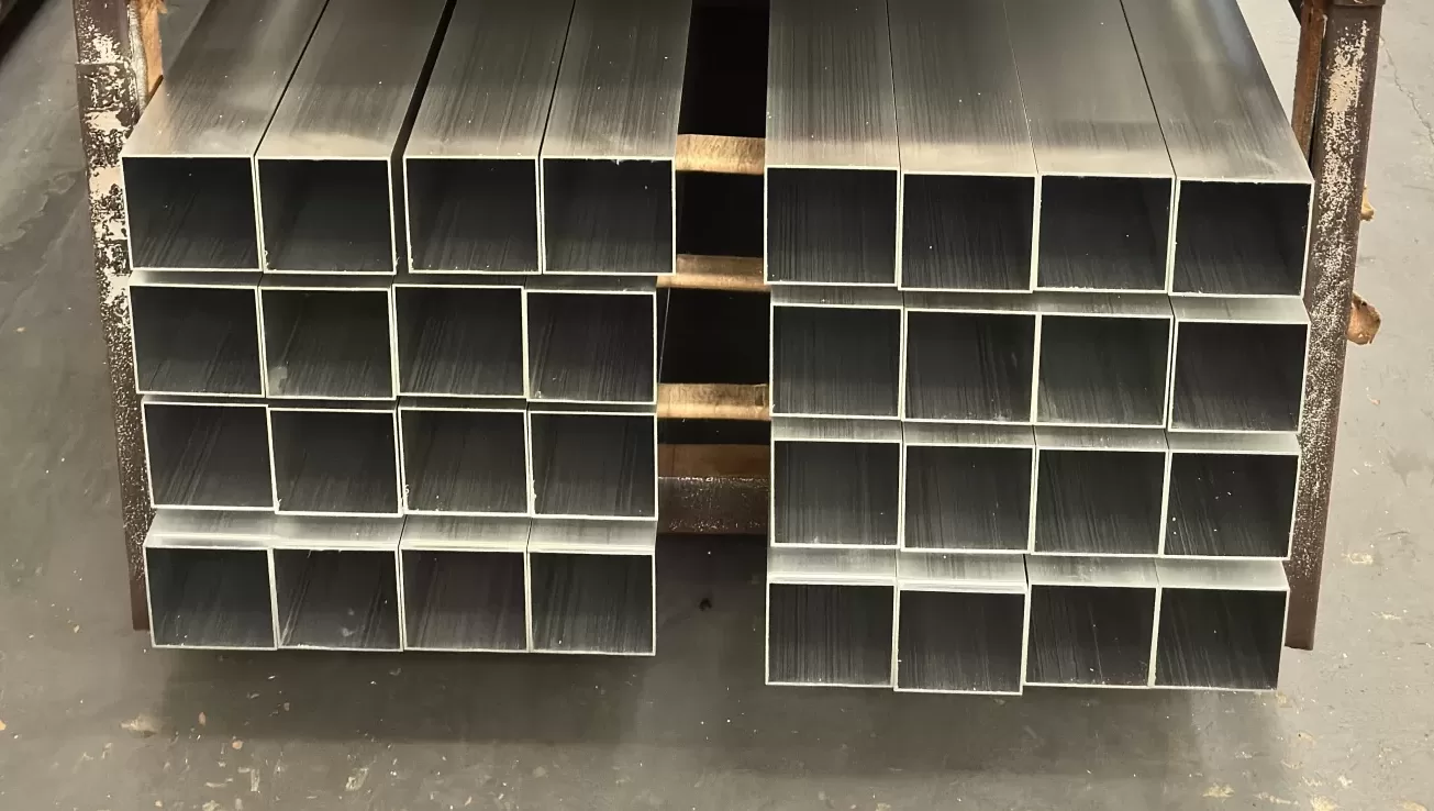 Guía Definitiva de Perfiles de Aluminio Anodizado: Propiedades, Aplicaciones y Perspectivas de Mercado